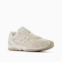 Marca:
                    
                        
                            New Balance
                        
                    
            
                    Zapatillas   New Balance  Beige 204 U